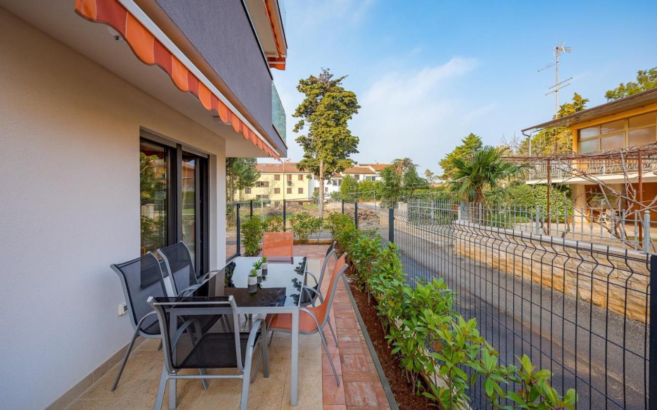 Punta Mary House With Apartment Umag Eksteriør billede