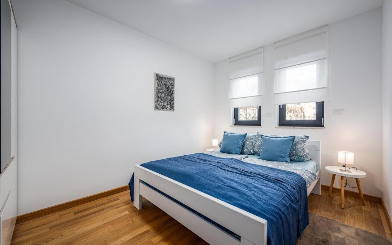 Punta Mary House With Apartment Umag Eksteriør billede